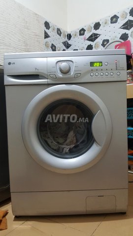 ماكينة ألافر LG 7 كغ