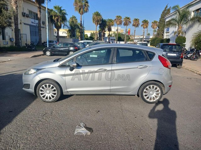 Ford Fiesta modèle 2018, première main
