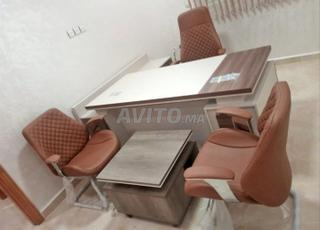 مكتب إدارة مستورد