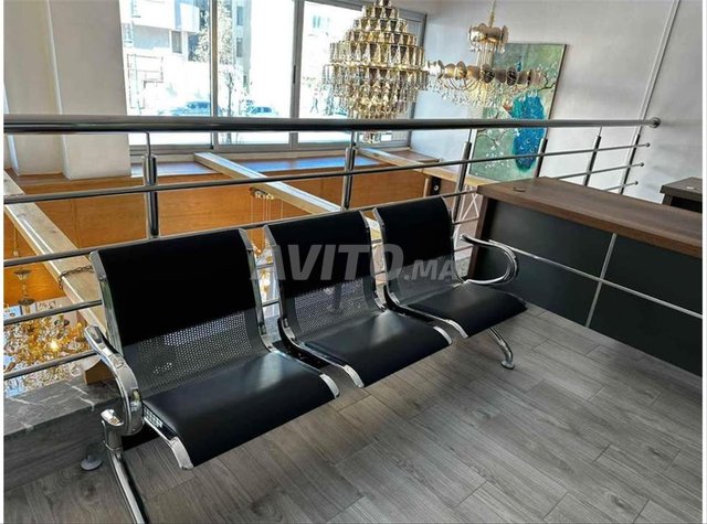 مقعد من الفولاذ المقاوم للصدأ بكسوة جلدية 2\3\4\5 إلى