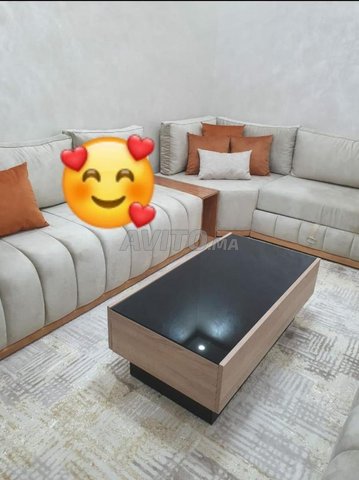 طاولة فاخرة زجاج وخشب MDF