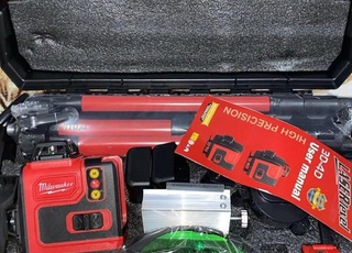 مستوى ليزر أخضر 4x