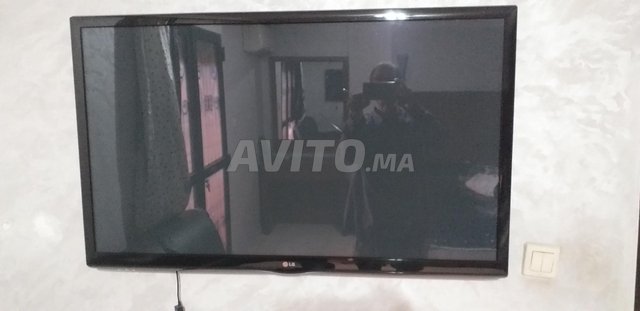 تلفاز 52 بوصة، مجمد وغرف نوم