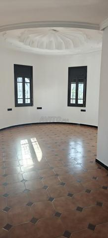 Villa à louer à Hay Ryad prix 70000 dhs