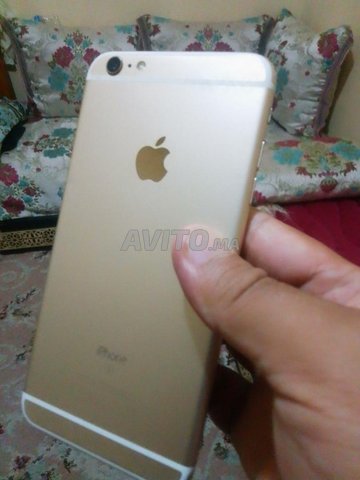 آيفون 6s plus مازال جديد 64 جيجا حالة البطارية 74 توب