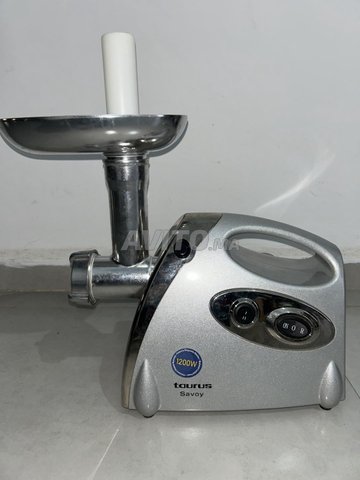 🥩 مفرمة لحوم كهربائية Taurus Savoy - 1200 واط