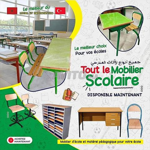 Mobilier scolaire complet en bon état à Agadir