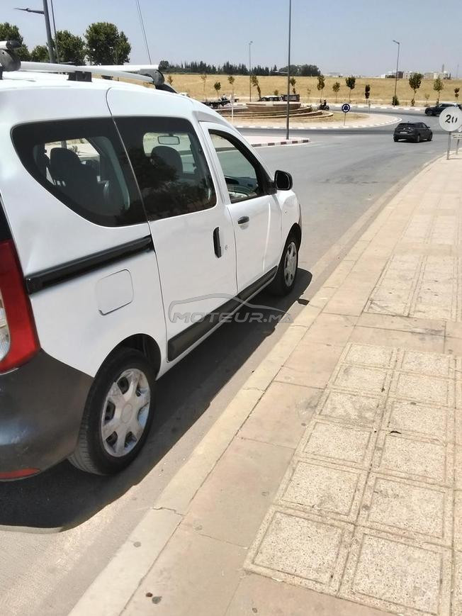 اعلان عن بيع سيارة مستعملة