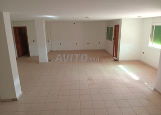 Plateau bureau à louer près de l'ancien Tribunal