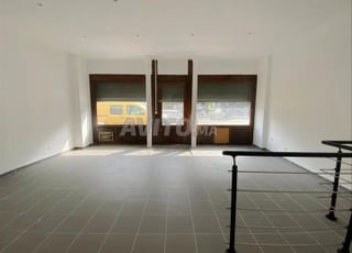 محل للبيع 82 متر مربع ابن تاشفين