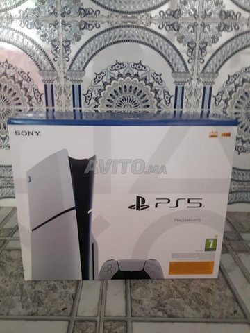 PS5 Slim CD Neuf jamais ouvert avec Facture