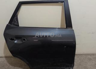 KIA Seltos 2022, 2 portes et pare-choc