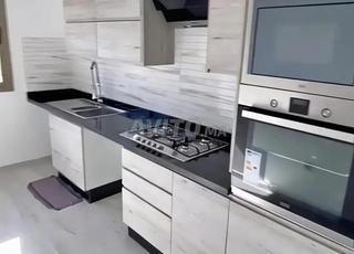 شقة للإيجار 100 متر مربع في الدار البيضاء