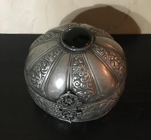 صندوق مجوهرات كبير وجميل جداً من النحاس المطلي بالفضة