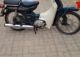 Moto Yamaha 3