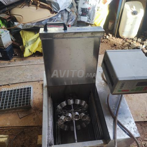 Machine à tisser pour la teinture