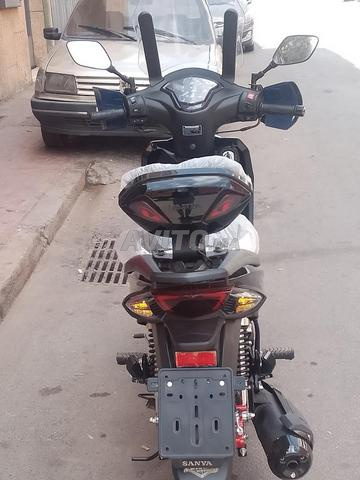 Sanya, paquet propre, utilisée depuis 4 mois / 6000 km - 2