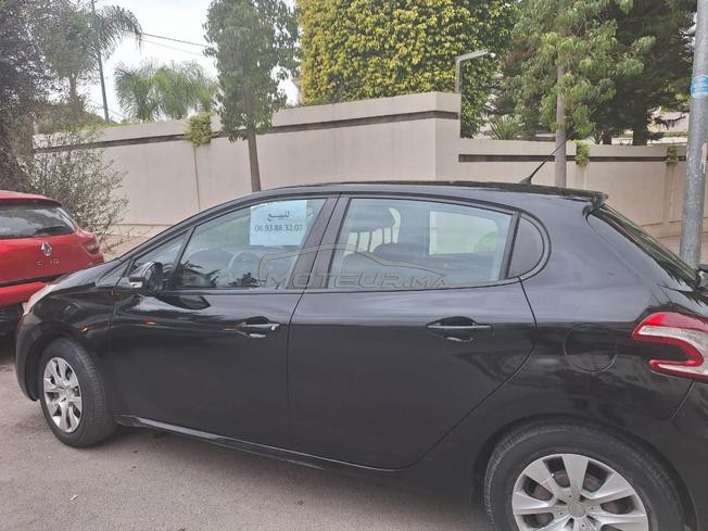 Peugeot 208 Diesel Manuelle 2013 à Fès