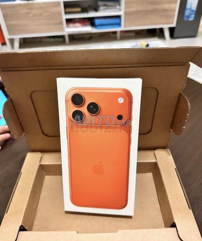 iPhone 17 Pro - 256 جيجابايت - جديد ، لا يزال مختومًا