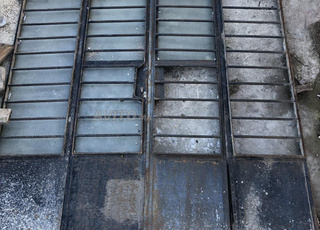 Porte en fer excellente