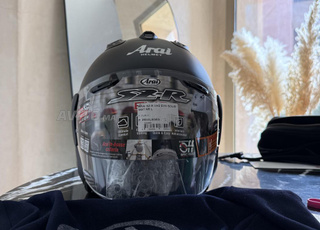 Tmax w Maroc casque Arai neuf offert