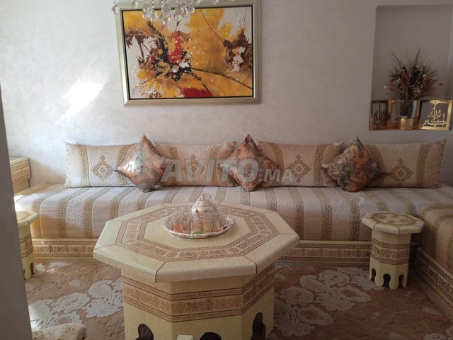 صالون مجهز سجاد ستارة الطاولات ركن