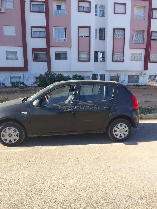 Dacia Sandero Essence Manuelle 2011 à Agadir