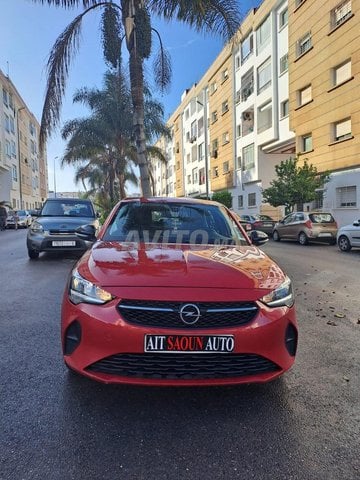 أوبل كورسا مالك أول يدوي بنزين