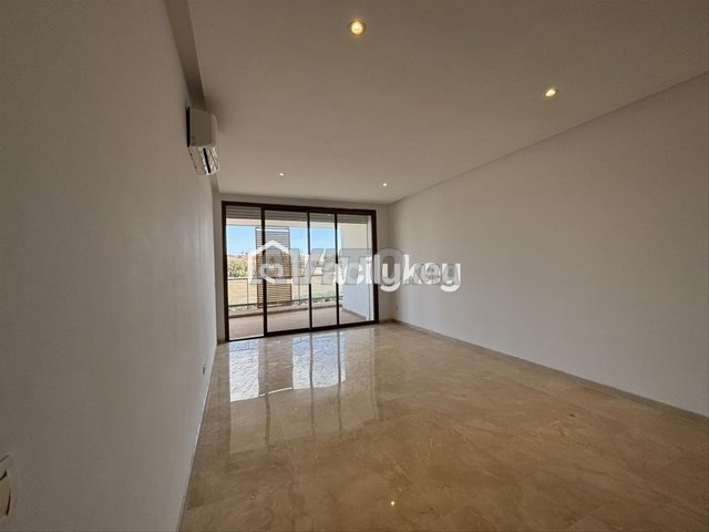 Studio de 82 m² à Casablanca
