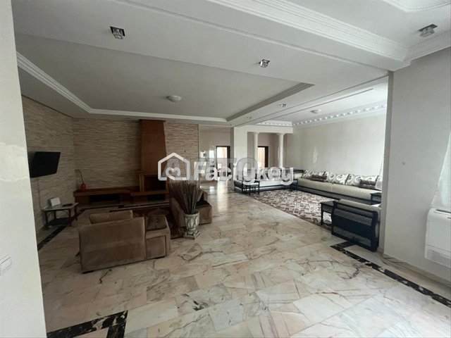 Appartement de 230 m² à Rabat