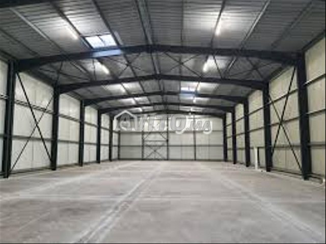 Local commercial de 2536 m² à Rabat