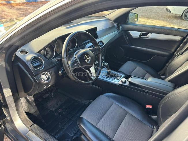Mercedes-Benz 220 Diesel Automatique 2012 à Agadir