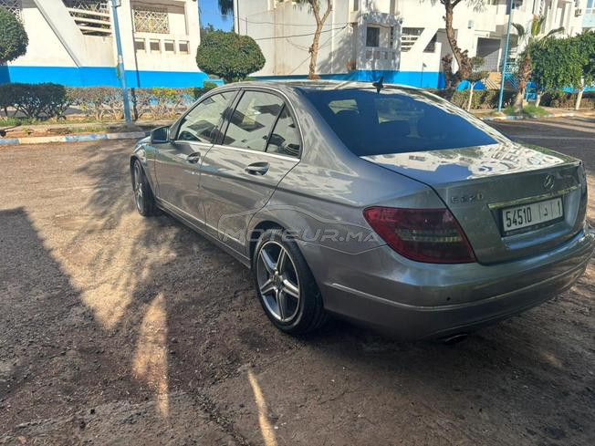 Mercedes-Benz 220 Diesel Automatique 2012 à Agadir