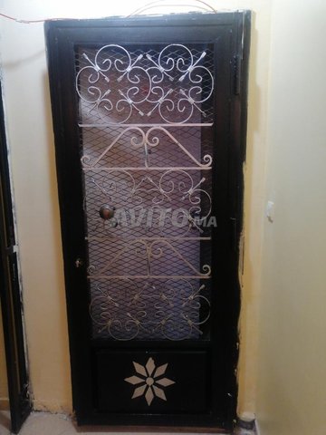 باب حديدي للبيع