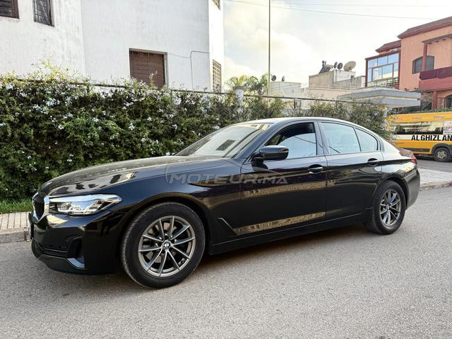 BMW Série 5  Modèle 2022 – Intérieur Tabac