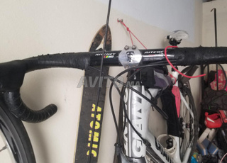 Vélo de course tout en carbone