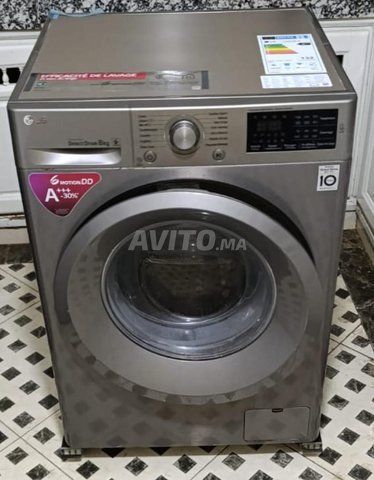 غسالة ملابس LG 8 كجم - محرك الدفع المباشر العاكس