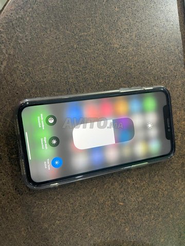 iPhone XR 64 Go الحالة 94