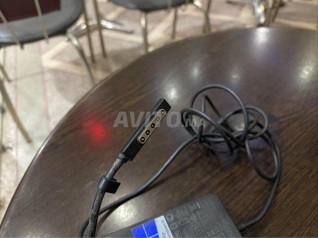 محول مايكروسوفت سيرفس 12 فولت أصلي