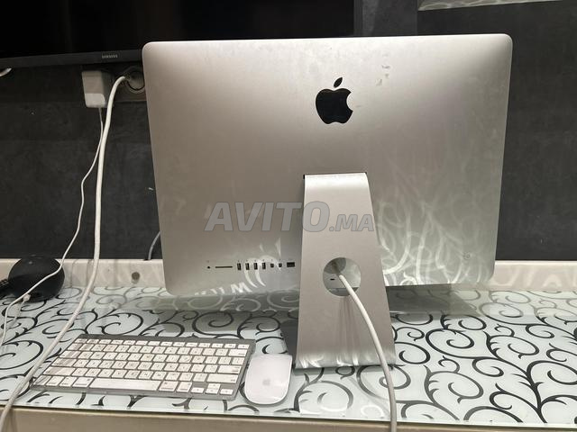 iMac 21.5 (2015) 8Go RAM - Magic Mouse/Clavier - 2