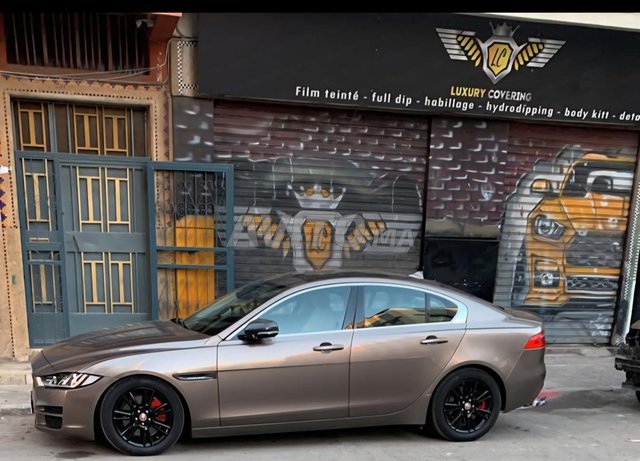 Jaguar XE essence - modèle 2018