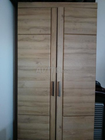 Meubles bon état (peuvent être vendus séparément)