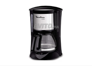Cafetière MOULINEX quasi-neuve