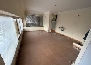 Local commercial à vendre à Hay Essafa