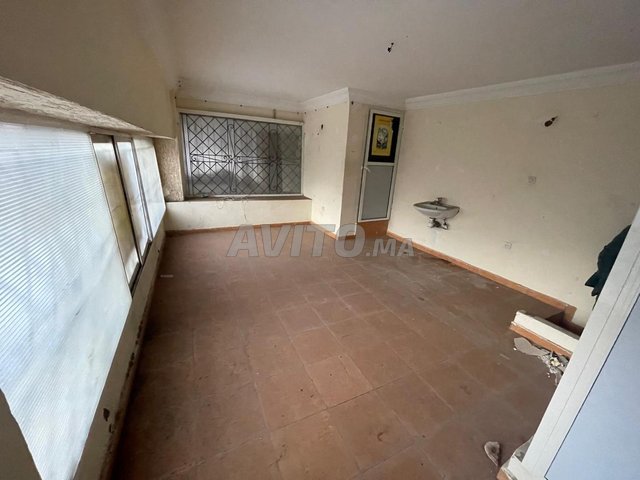 Local commercial à vendre à Hay Essafa