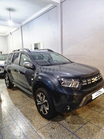 DACIA DUSTER 2023 2ème main