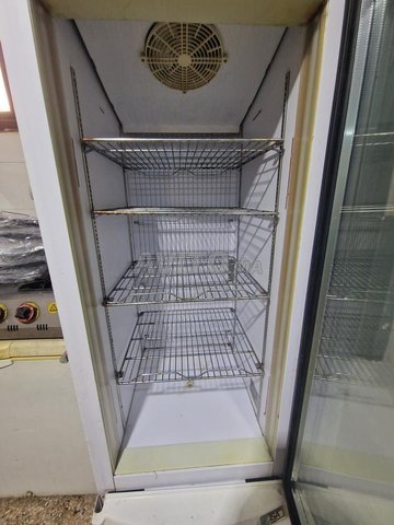 ثلاجة احترافية