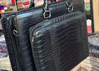 Sac en cuir noir