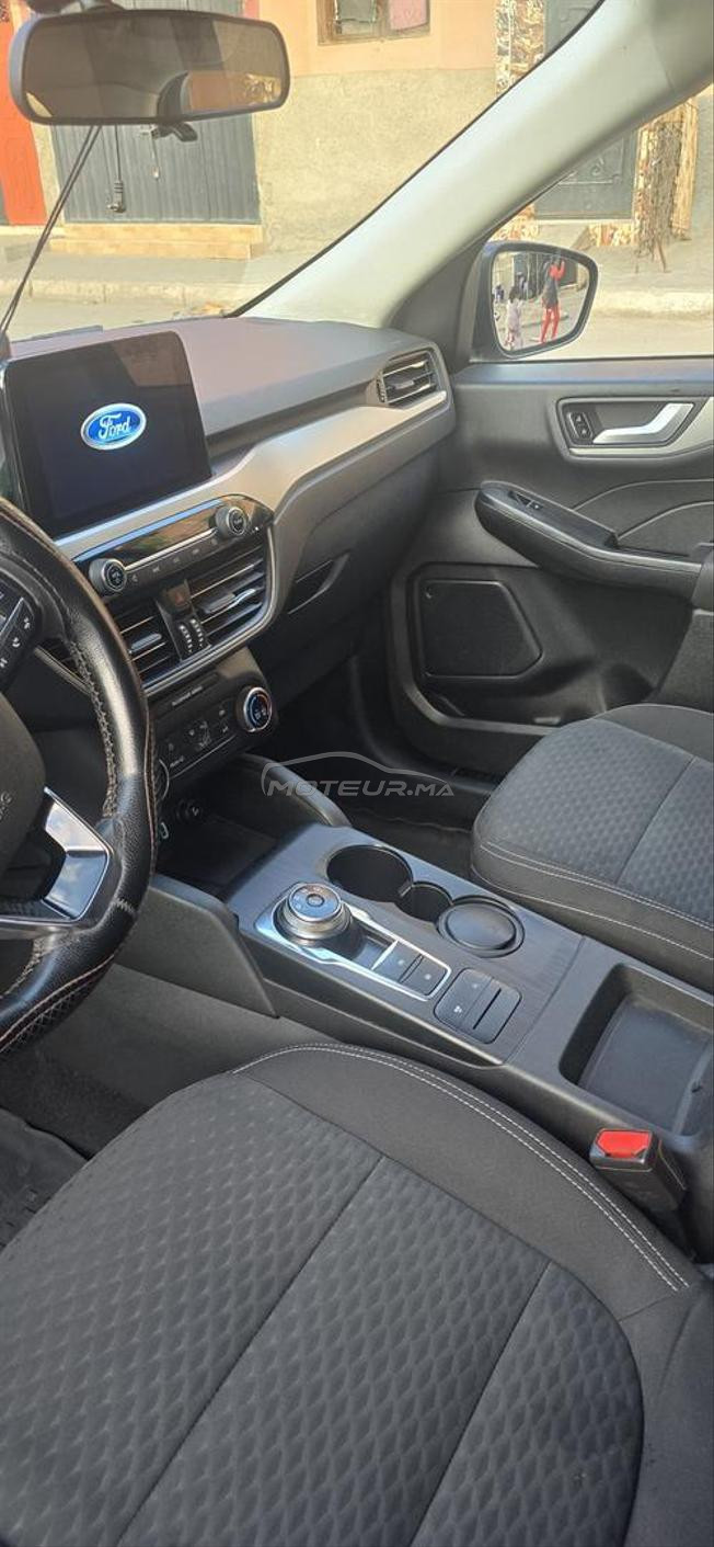 ford kuga neuf exelent jamais accident