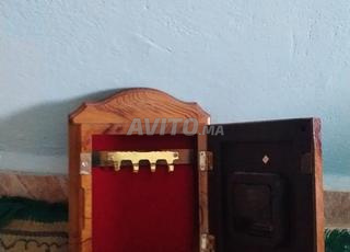 ساعة الحائط